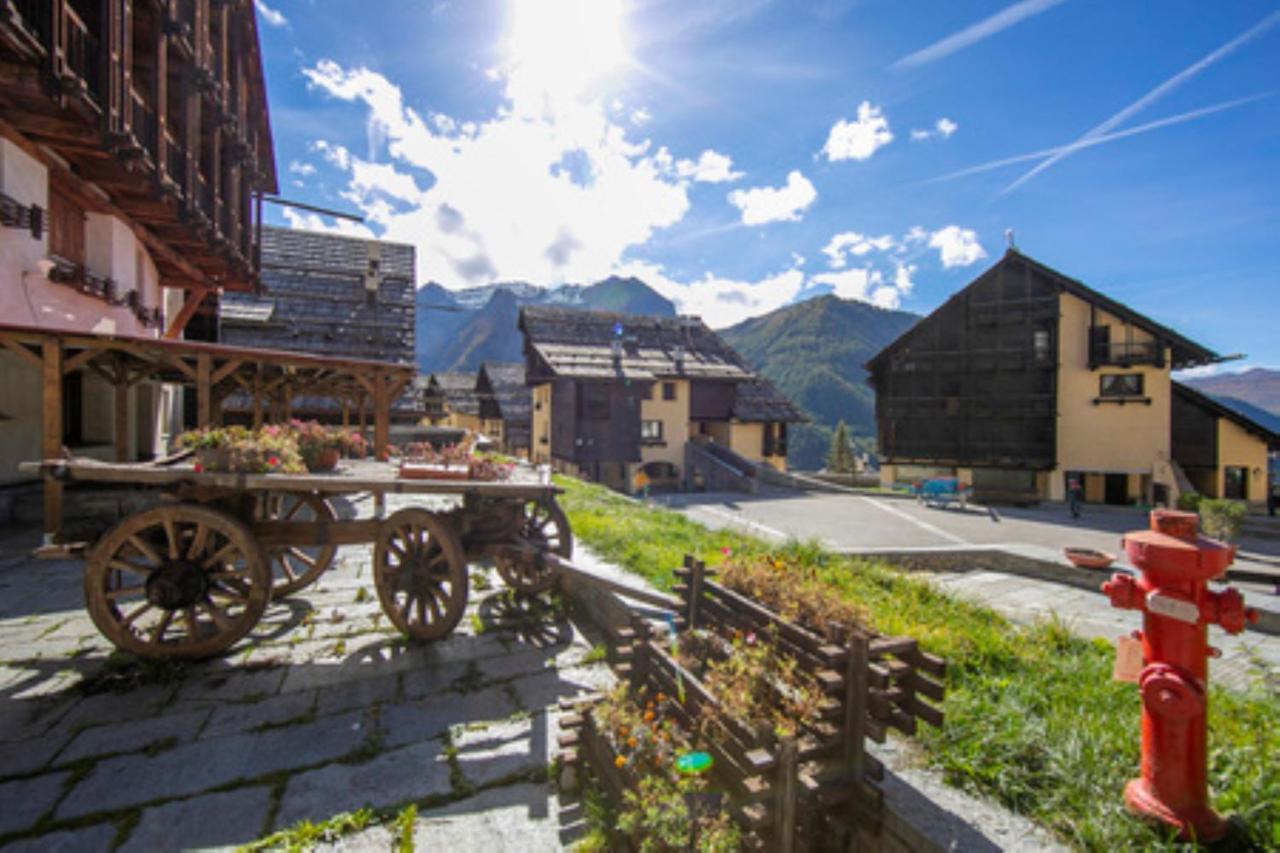 Grange Hike & Ski Sestriere Apartments ภายนอก รูปภาพ