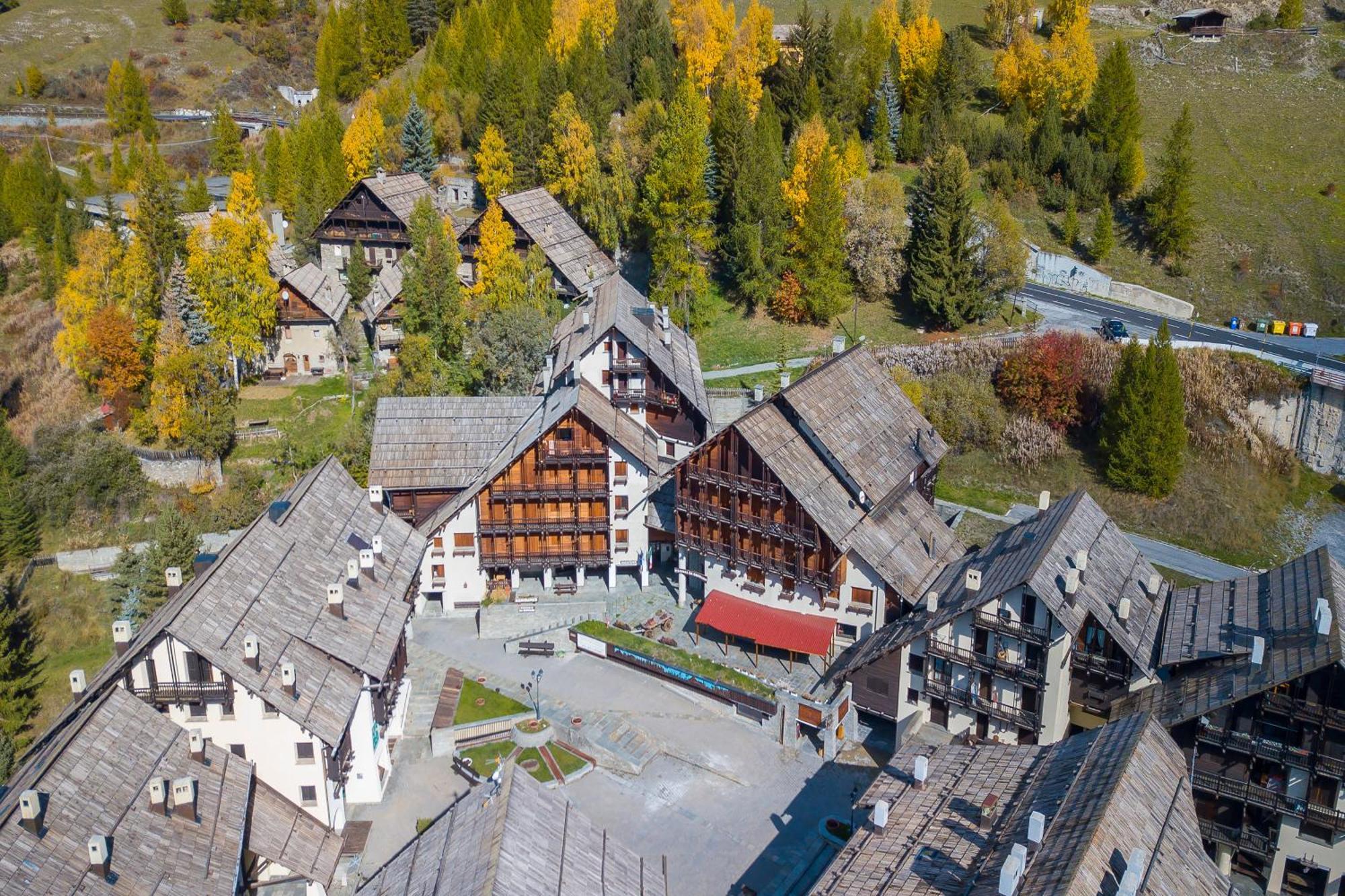 Grange Hike & Ski Sestriere Apartments ภายนอก รูปภาพ