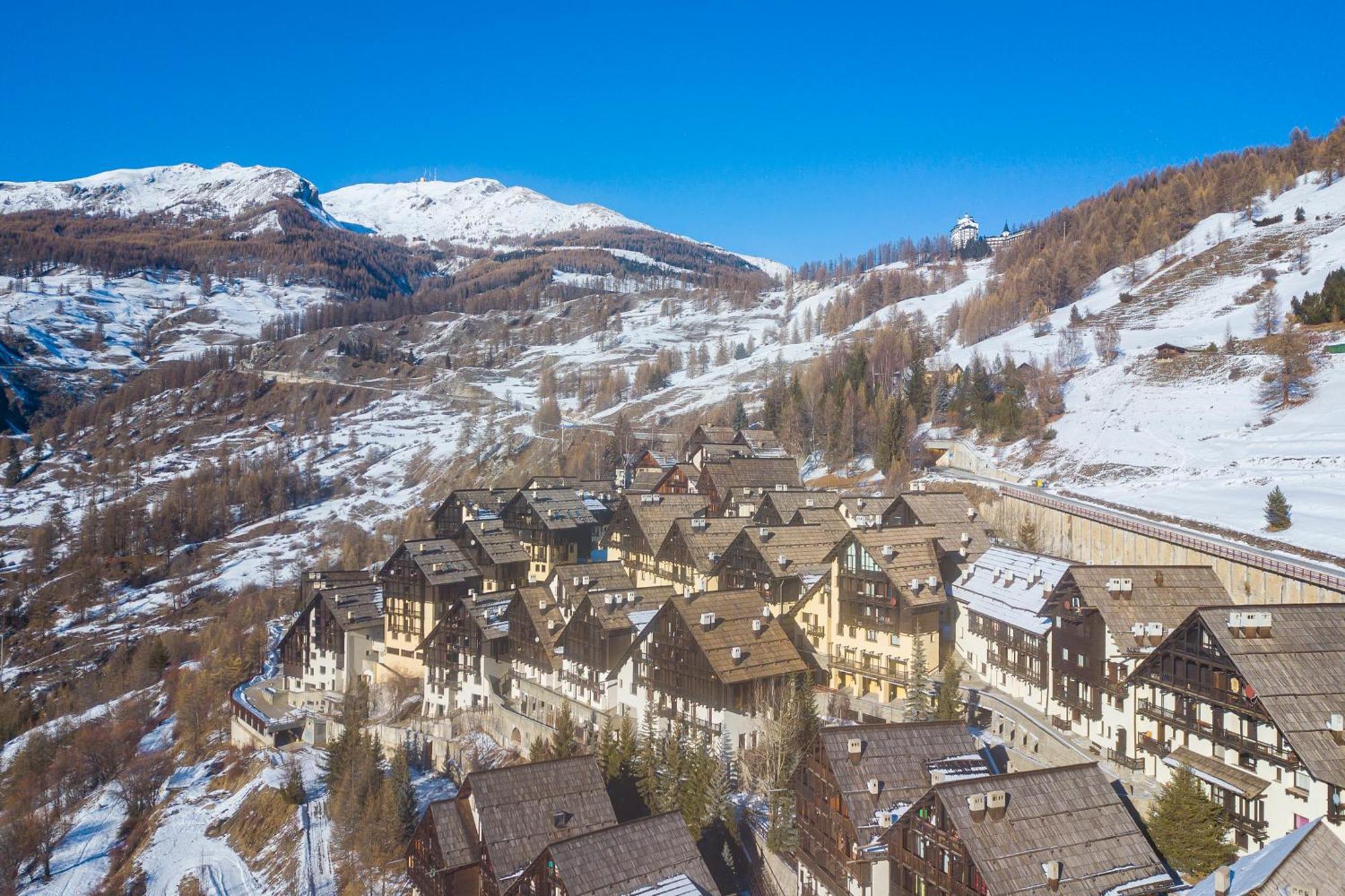 Grange Hike & Ski Sestriere Apartments ภายนอก รูปภาพ
