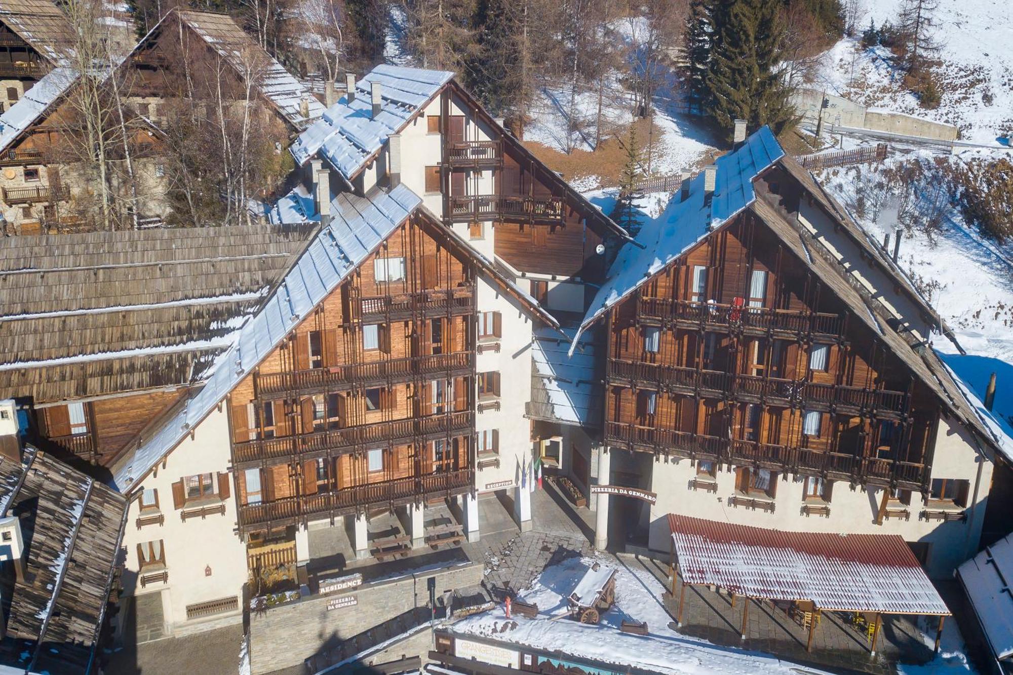 Grange Hike & Ski Sestriere Apartments ภายนอก รูปภาพ