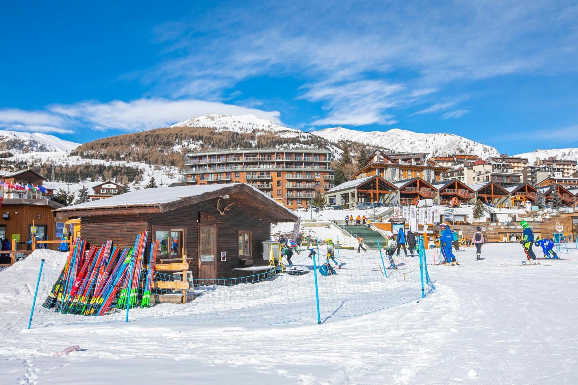 Grange Hike & Ski Sestriere Apartments ภายนอก รูปภาพ