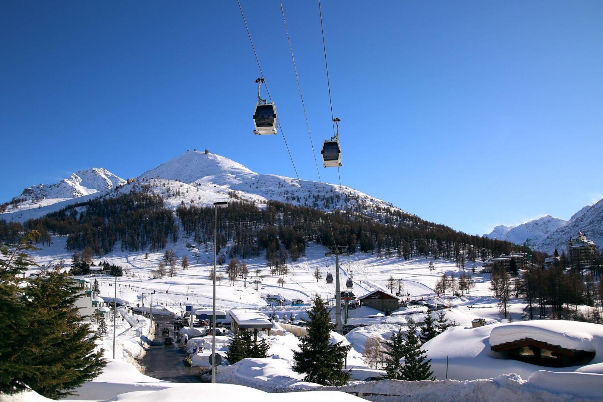 Grange Hike & Ski Sestriere Apartments ภายนอก รูปภาพ