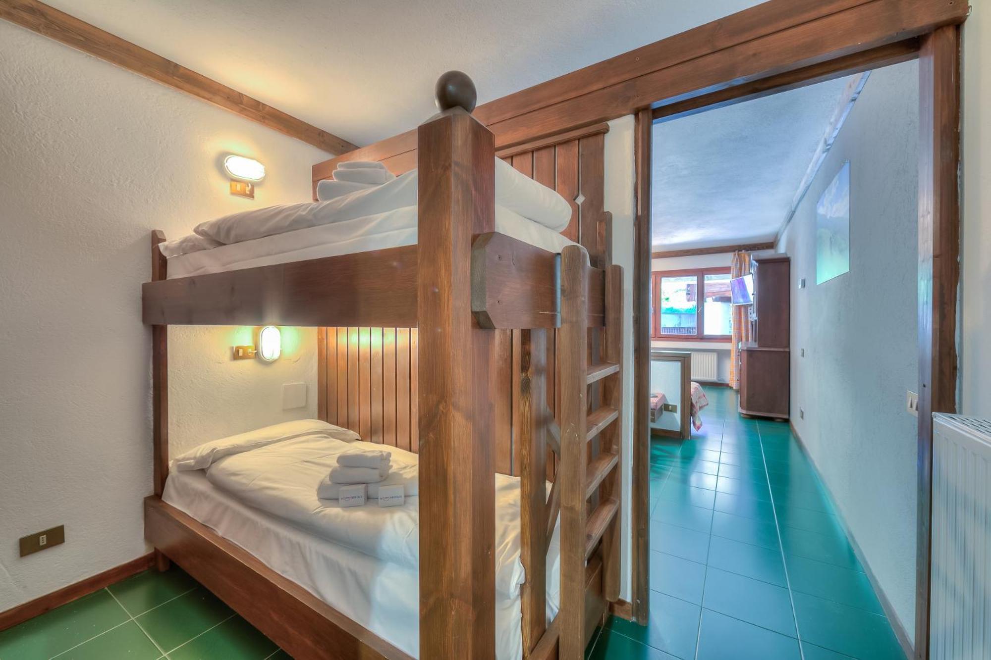 Grange Hike & Ski Sestriere Apartments ภายนอก รูปภาพ
