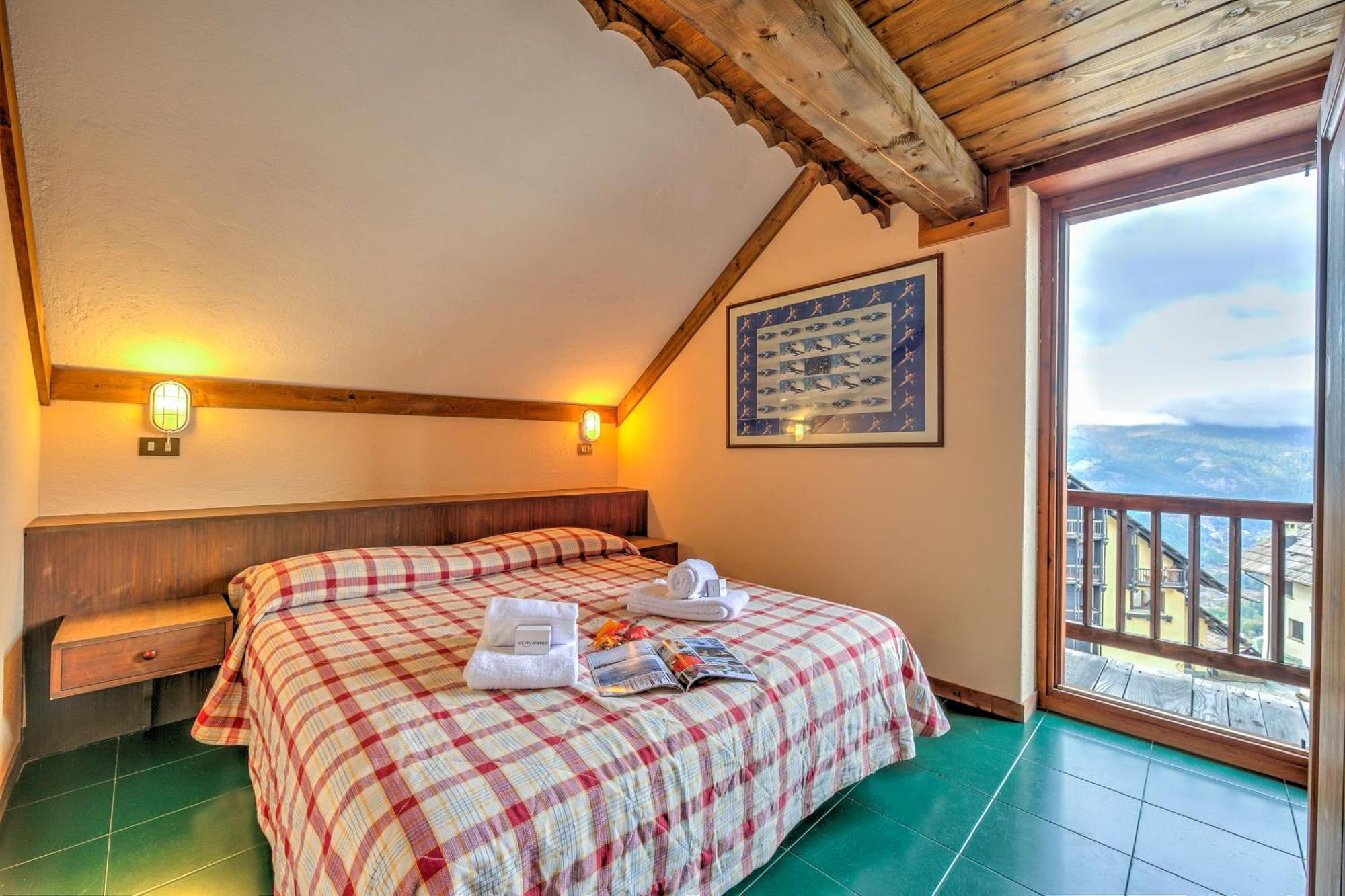 Grange Hike & Ski Sestriere Apartments ห้อง รูปภาพ